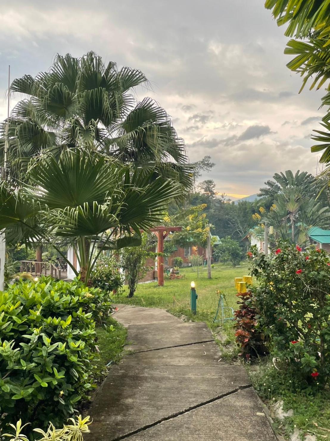 Pai Love & Baan Chonphao Resort Экстерьер фото